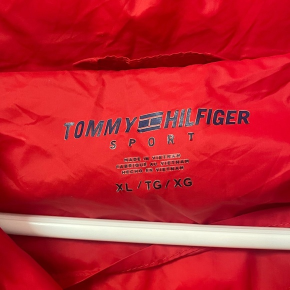 Tommy Hilfiger lightweight puffer jacket in red Size XL - Picture 3 of 8